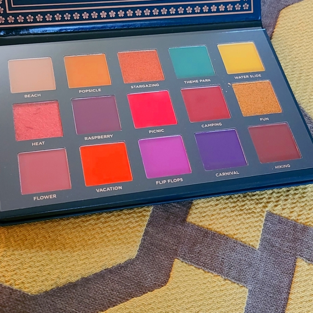 🍒× 1 - ACE BEAUTE` MAKEUP Nostalgia palette #1🍒 - Picture 4 of 5